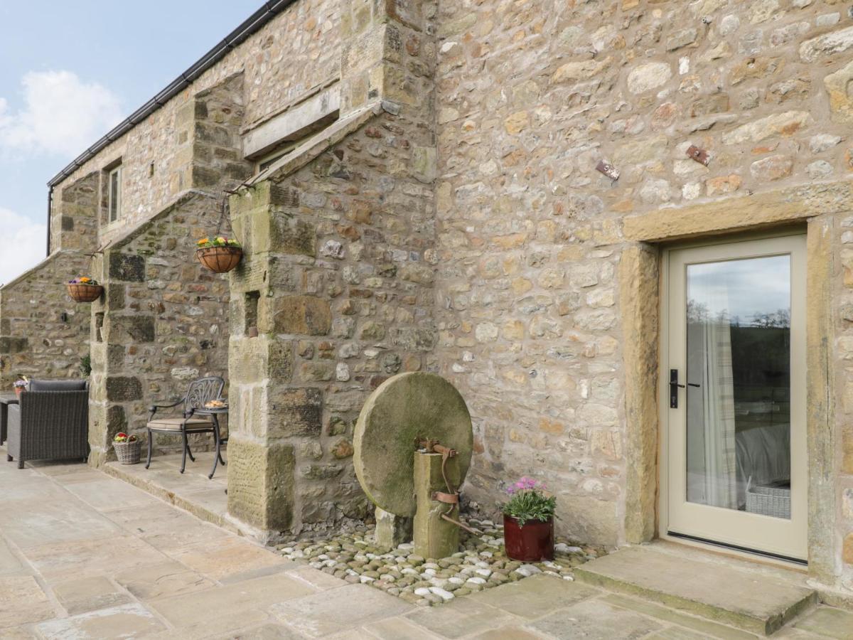Crane Field Laithe Airton Exterior foto